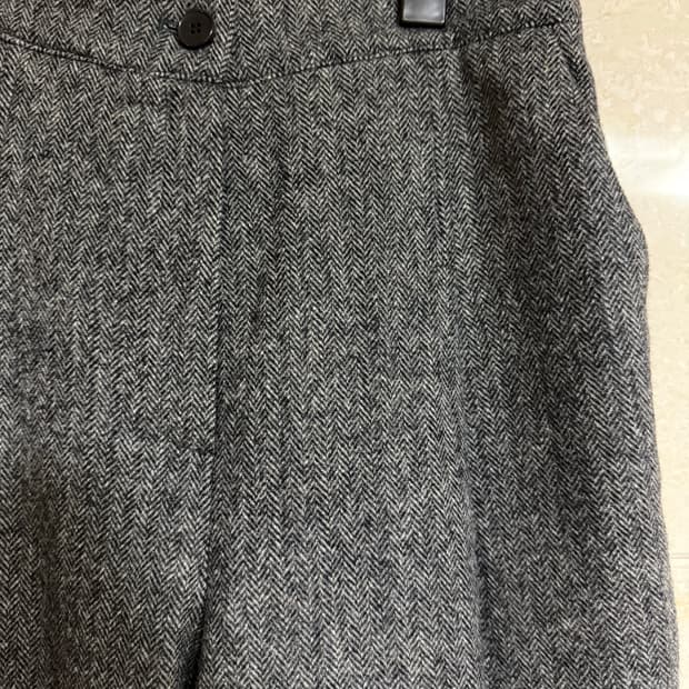 새상품) 울100 헤링본 모직 바지