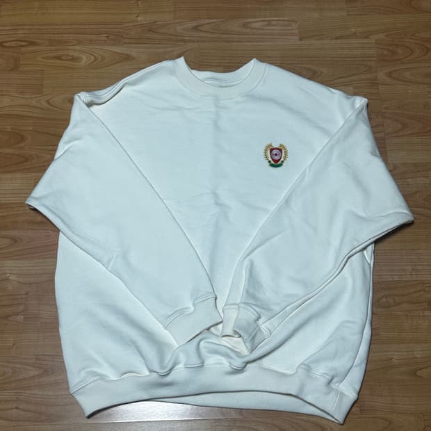 [L] 이지 시즌 5 칼라바사스 크루넥 크림 맨투맨