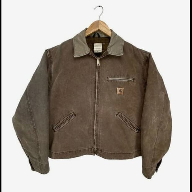 칼하트 j97 cht Medium 삽니다