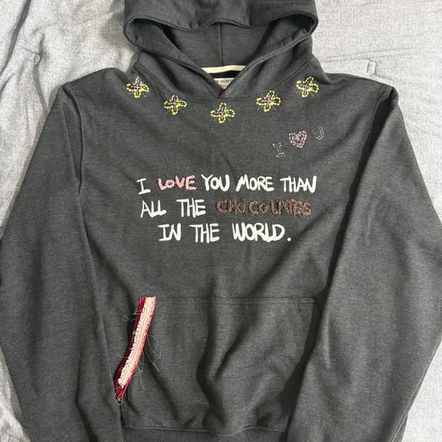 더뮤지엄비지터 후드 (L)