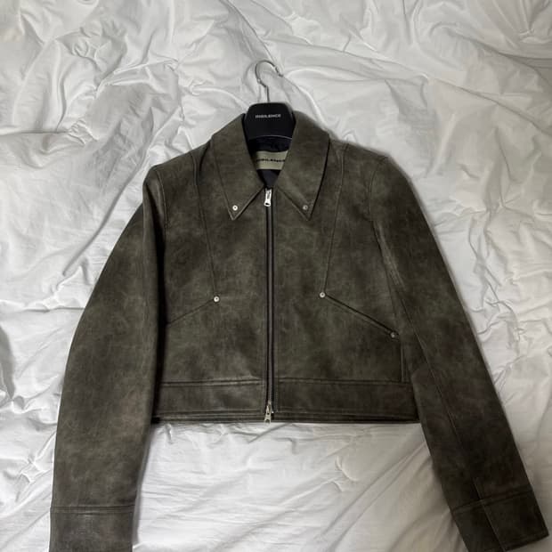 인사일런스 우먼 패널드 비건 레더 자켓 브라운