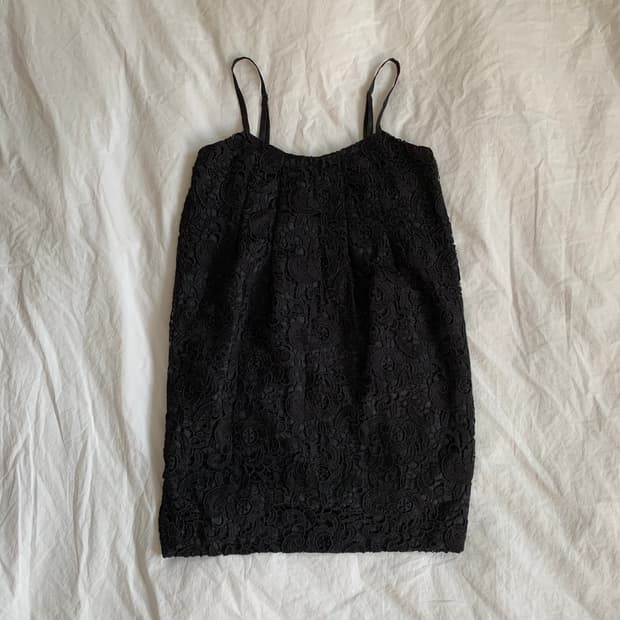 플라워 패턴 슬리브리스