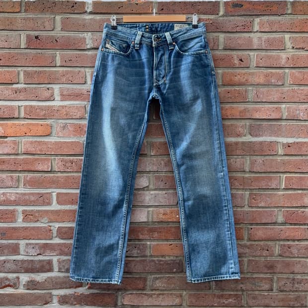 디젤 Diesel LARKEE 스트레이트 데님 팬츠 (이태리 생산)