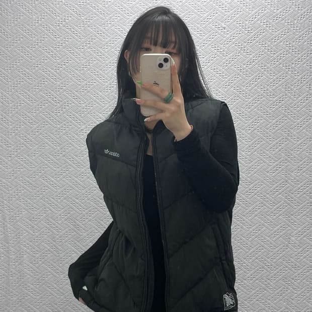 아디다스 올드스쿨 빈티지 캐주얼 패딩 조끼 110 C08938