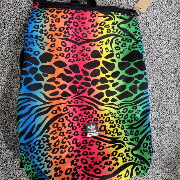 아디다스 레오파드 백팩