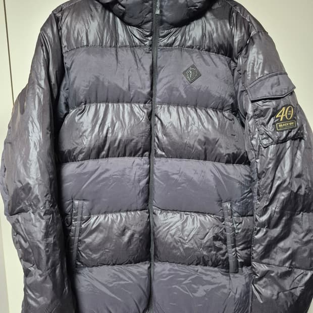 블랙야크 구스패딩 100사이즈 판매합니다 