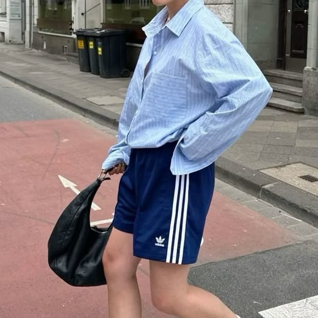 아디다스 반바지 파이어버드 쇼츠 네이비 정품 IY7211
