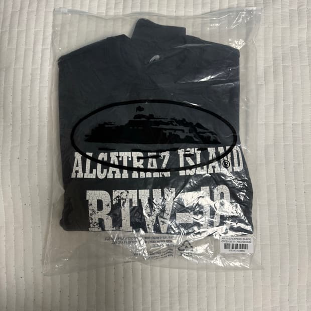 (새상품) 코르테이즈 맨투맨