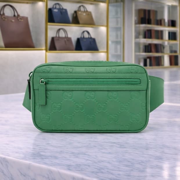 [S급] 구찌 GG 러버 이펙트 벨트백 판매합니다!!!