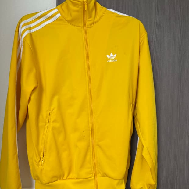 아디다스 노랑 트랙탑