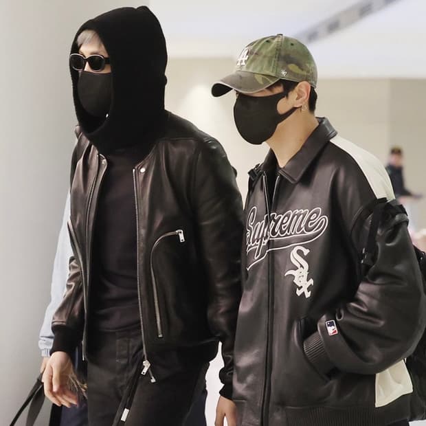 (정국 착용) 슈프림 x 시카고 화이트 삭스 레더 바시티 자켓 블랙 - 