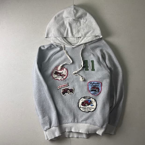 지프 패치후드티