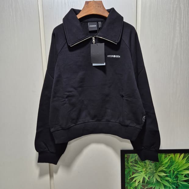 (세일)(새상품)하이드로겐 집업 맨투맨 블랙S