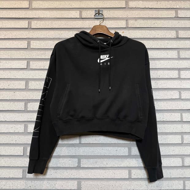 나이키 AIR 크롭 후드티 블랙 컬러 