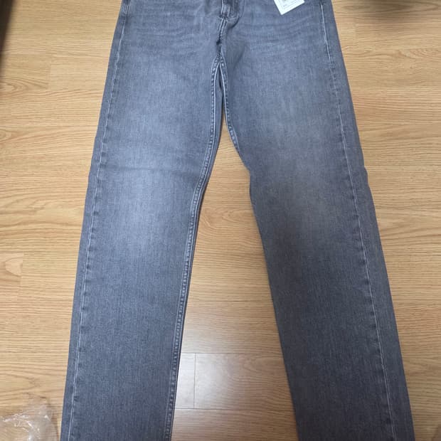 띠어리 데님(청바지) 판매합니다.
