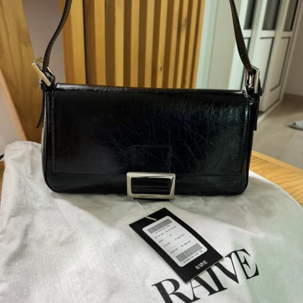 레이브 RAIVE 숄더백 블랙