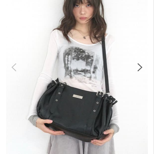 애즈온 FOREST LAYERED T