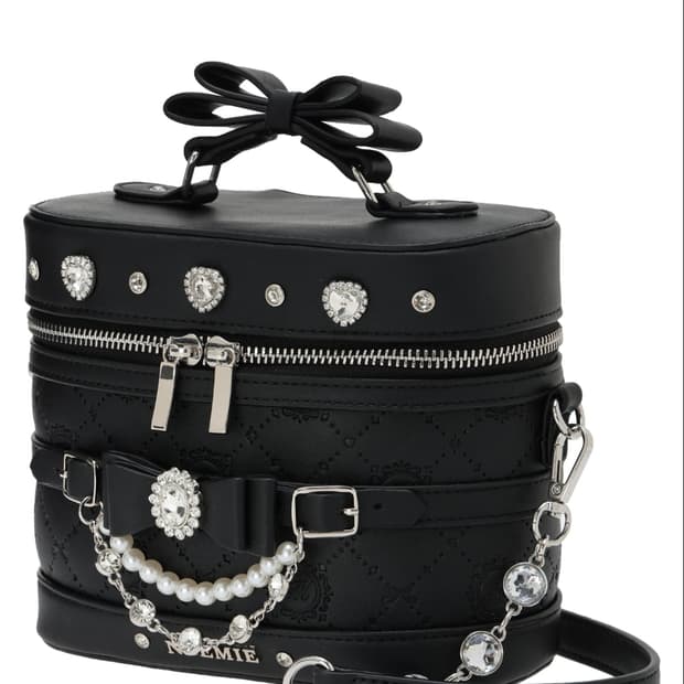 [판매보류] 노에미 사키마루 콜라보 비쥬 베니티 백 블랙 지뢰계 양산형