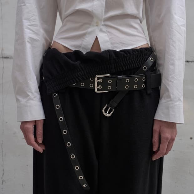 DOUBLE EYELET LEATHER BELT black