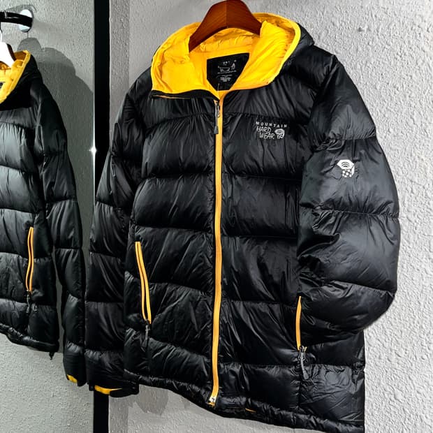마운틴하드웨어 배색 패딩
