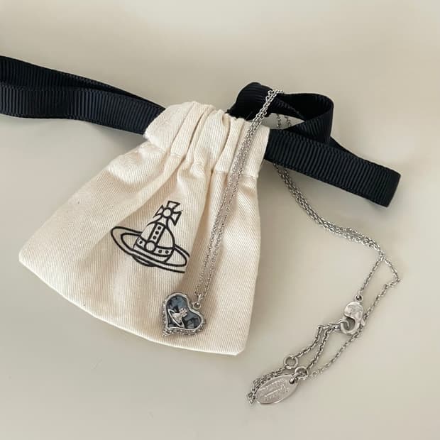 비비안 웨스트우드 페트라 목걸이 실버 블루