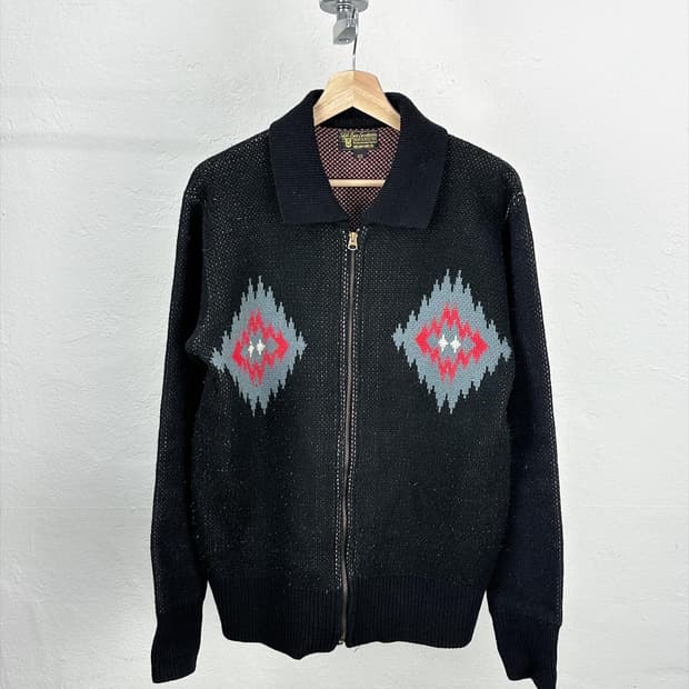 슈가케인 스타일 아이즈 블랙 나바호 카라 니트 집업