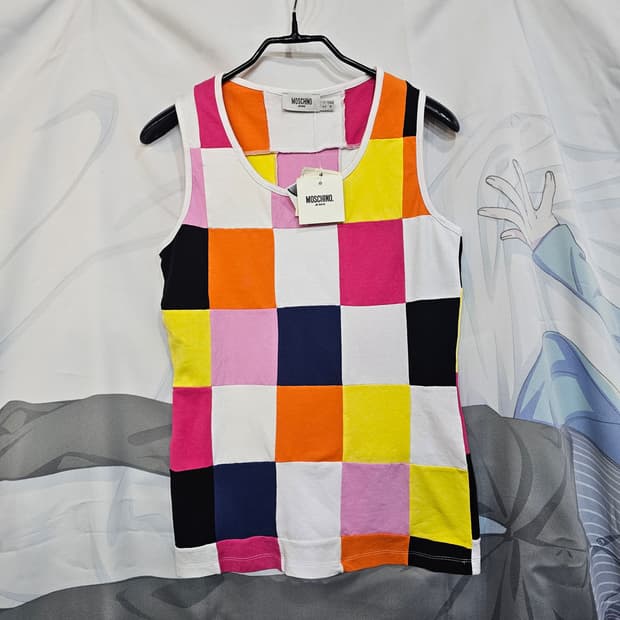  모스키노 슬리브리스