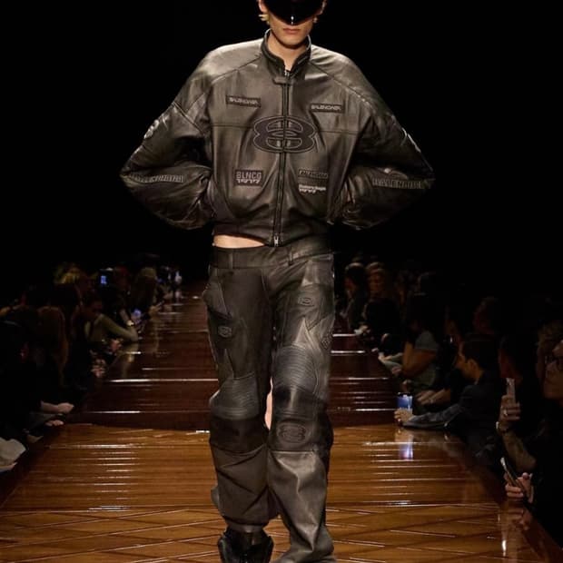 발렌시아가 로우 웨이스트 레더 바이커팬츠