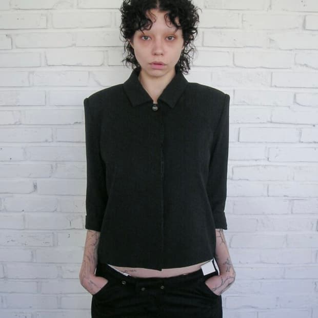 애옹쓰 카프리 자켓 블랙