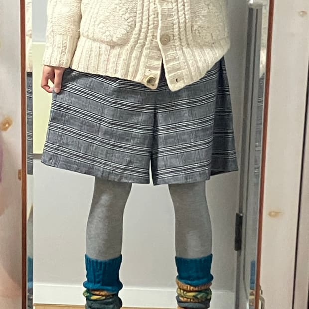 GU 회색 체크 미디 반바지