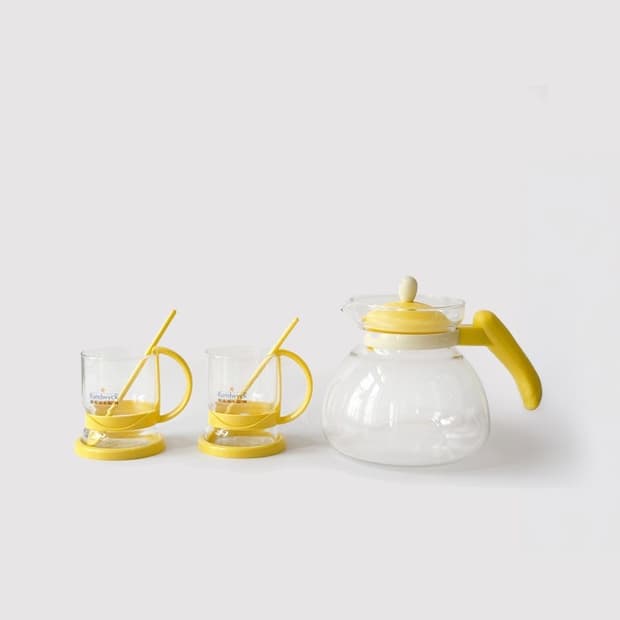 Vintage Randwyck tea set─yellow