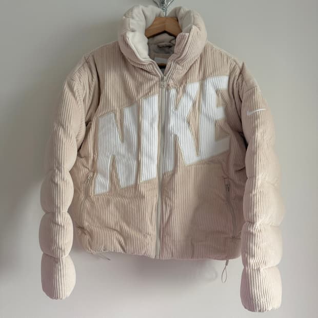 나이키(NIKE) 코듀로이 패딩