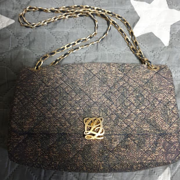 루이까또즈 클래식 트위드 패브릭 금장로고 체인 미니숄더백