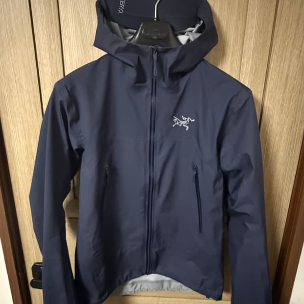 아크테릭스 베타 블랙 사파이어