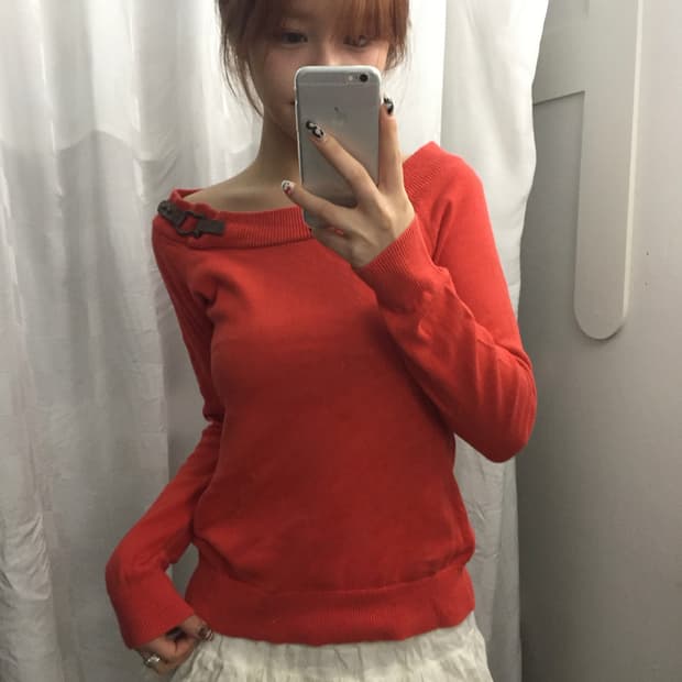 Polo 폴로랄프로렌 오렌지 버클 오프숄더 니트