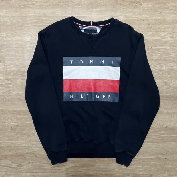 타미힐피거 플래그 빅프린팅 기모 맨투맨 [네이비] M/95