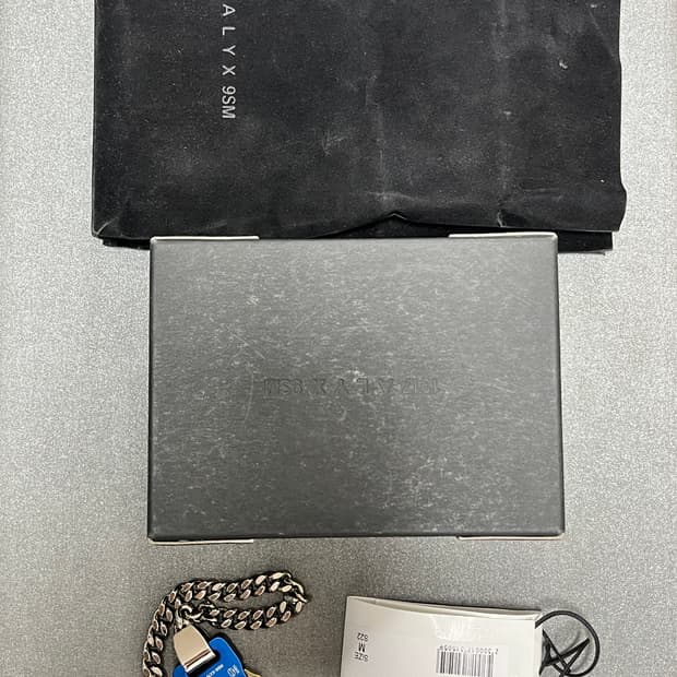 알릭스 버클 목걸이 블루 m