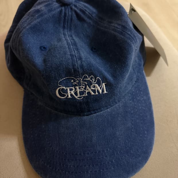 logo cap