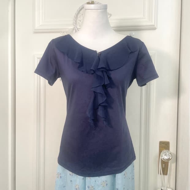 navy ruffle point summer half top