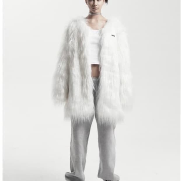 오도어 리버시블 퍼자켓 화이트