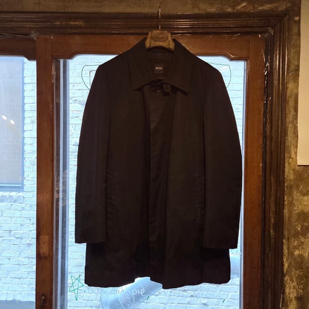 휴고보스 블랙라벨 코트