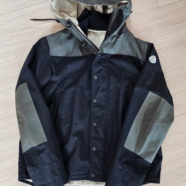 [A] 몽클레어 남성 바람막이 자켓 3호