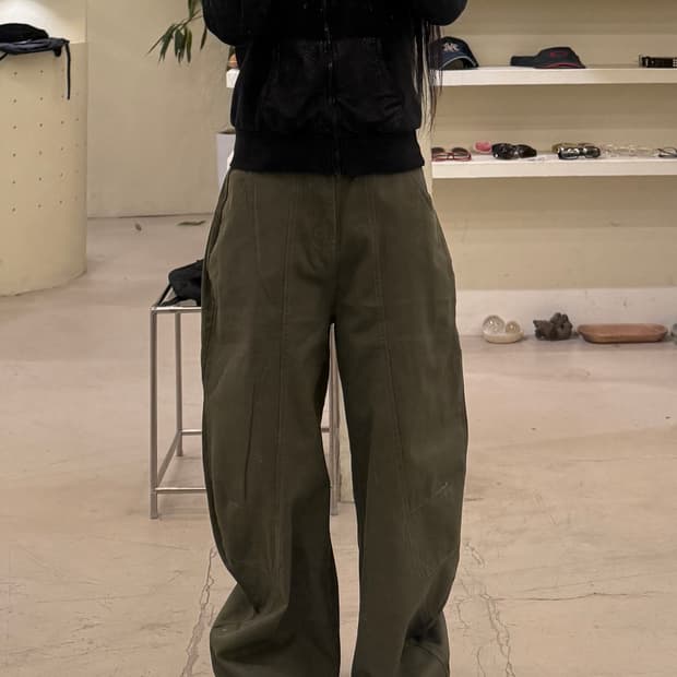 빈티지 카키 커브드 코튼 팬츠 U689