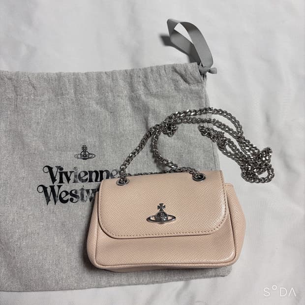 비비안웨스트우드 미니 체인 크로스백