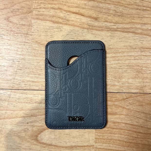 디올 saddle 송아지가죽 맥세이프 자석 카드 지갑 홀더