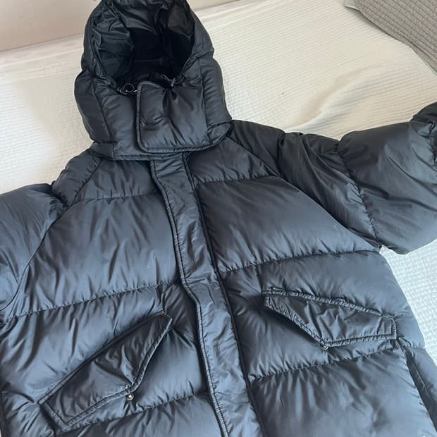 L사이즈 슈프림 700-필 다운 라이트웨이트 퍼퍼 자켓 블랙 - 24FW