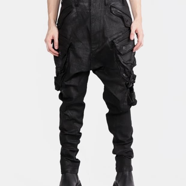 23FW 왁스코팅 가스마스크 팬츠 구합니다