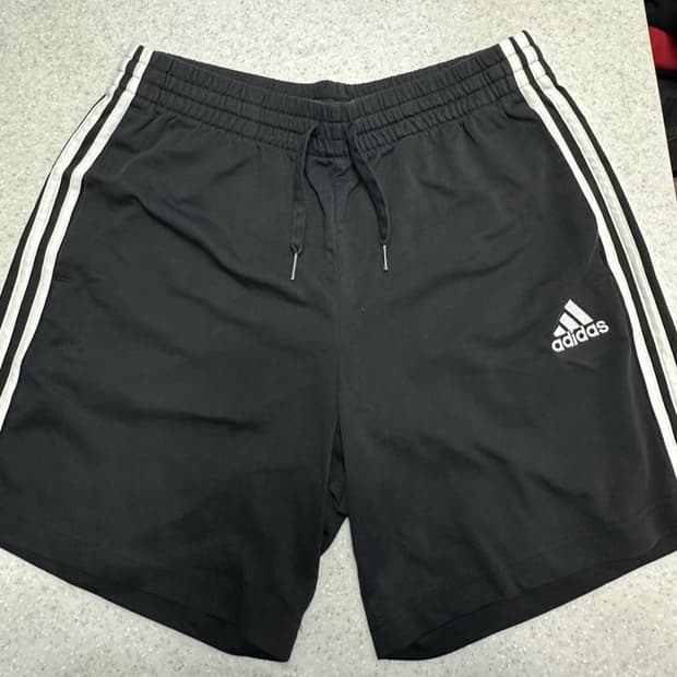 아디다스 3선 반바지