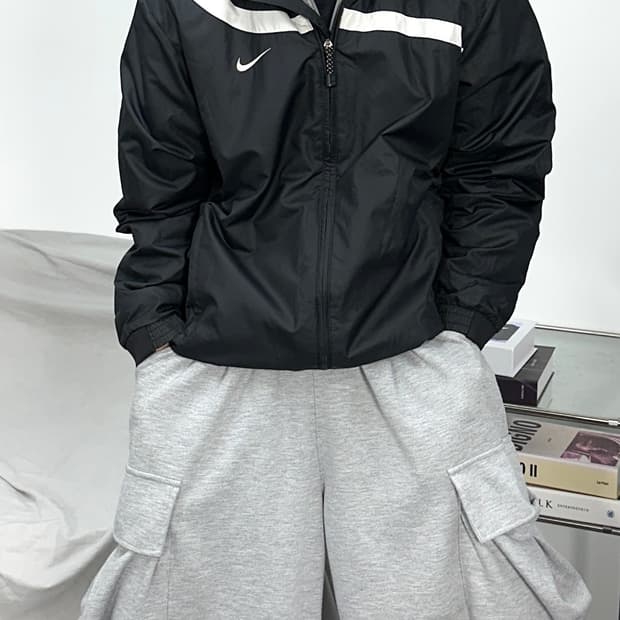 나이키 블랙 스우시 바람막이 L