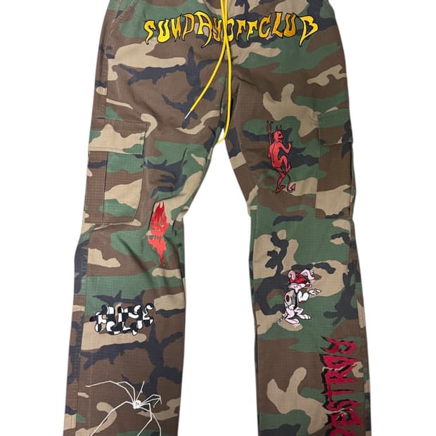 선데이오프클럽 자수 카모팬츠